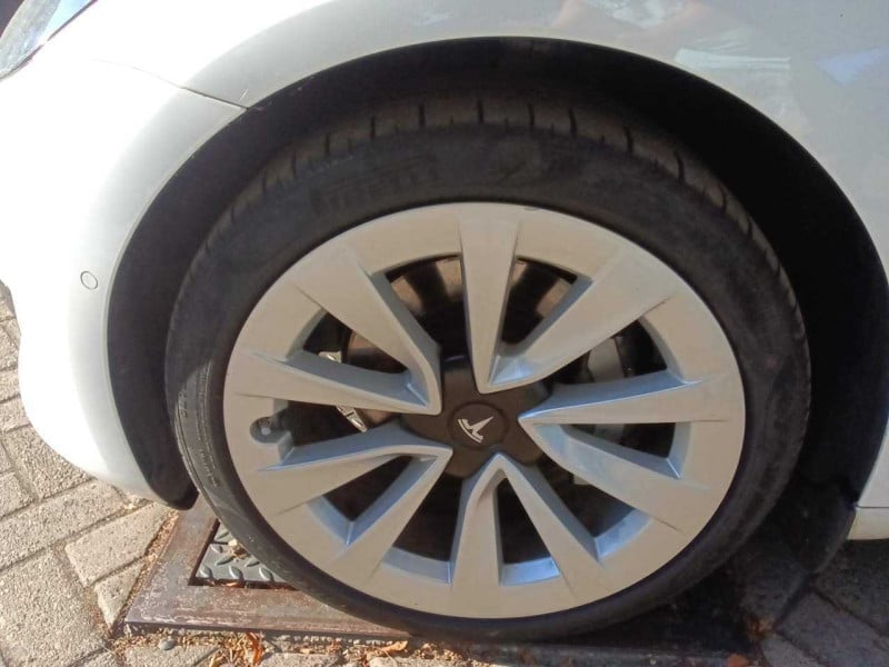 Tesla Model 3 - Lim4, RWD 60 kWh, 2021 - 2023 60 kWh photo