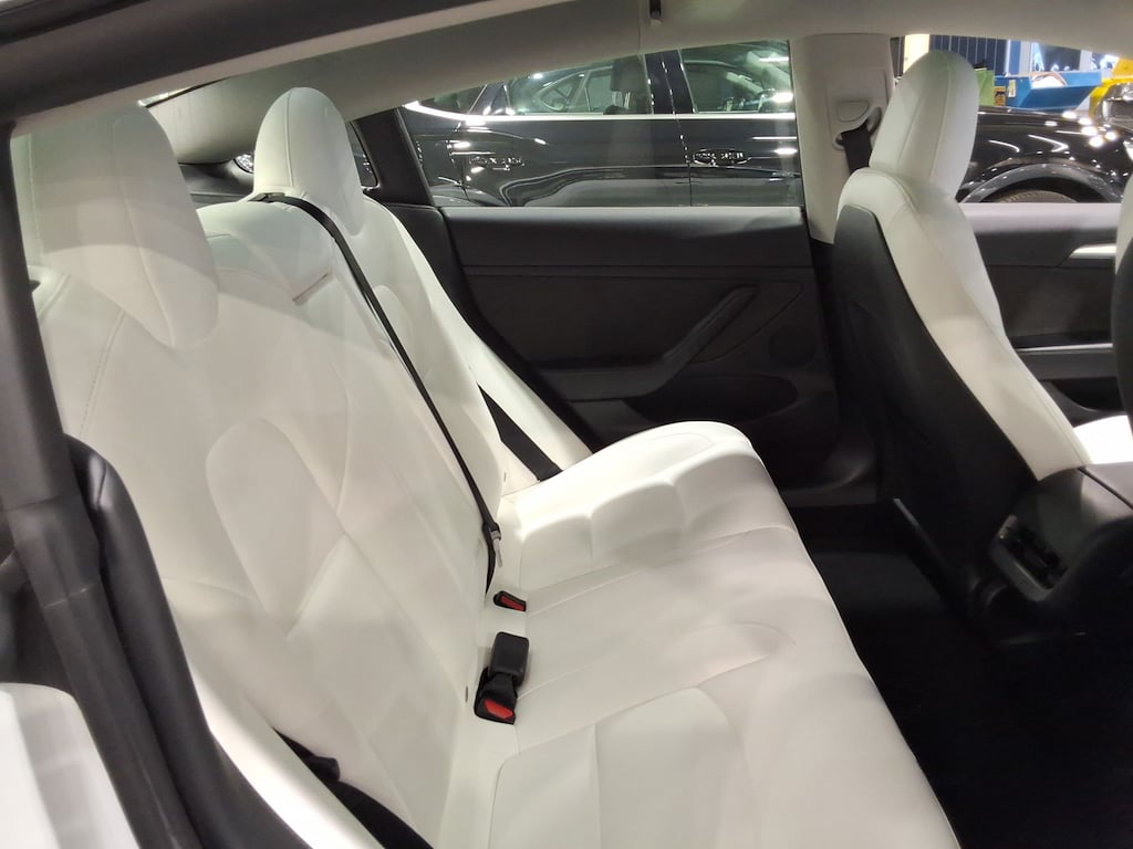 TESLA MODEL 3 BEV STANDARD RWD PLUS AUTO photo