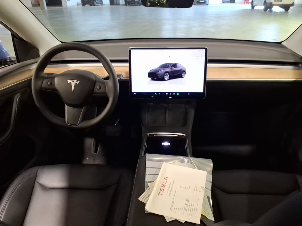 TESLA MODEL Y BEV LONG RANGE AUTO 4WD photo